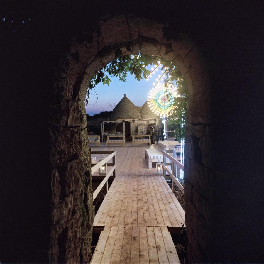 Borgo Trulli 1789 Bed & Breakfast ออสตูนี ภายนอก รูปภาพ