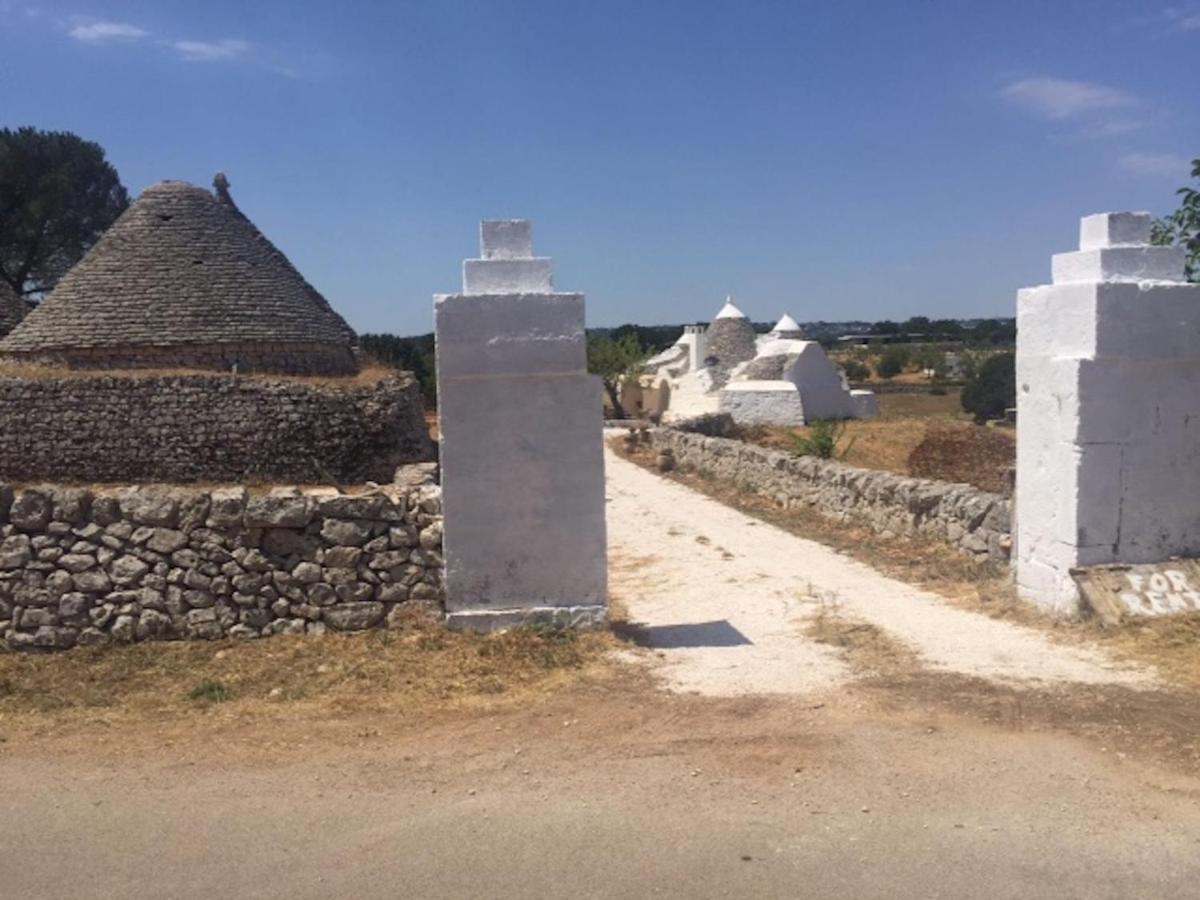 Borgo Trulli 1789 Bed & Breakfast ออสตูนี ภายนอก รูปภาพ