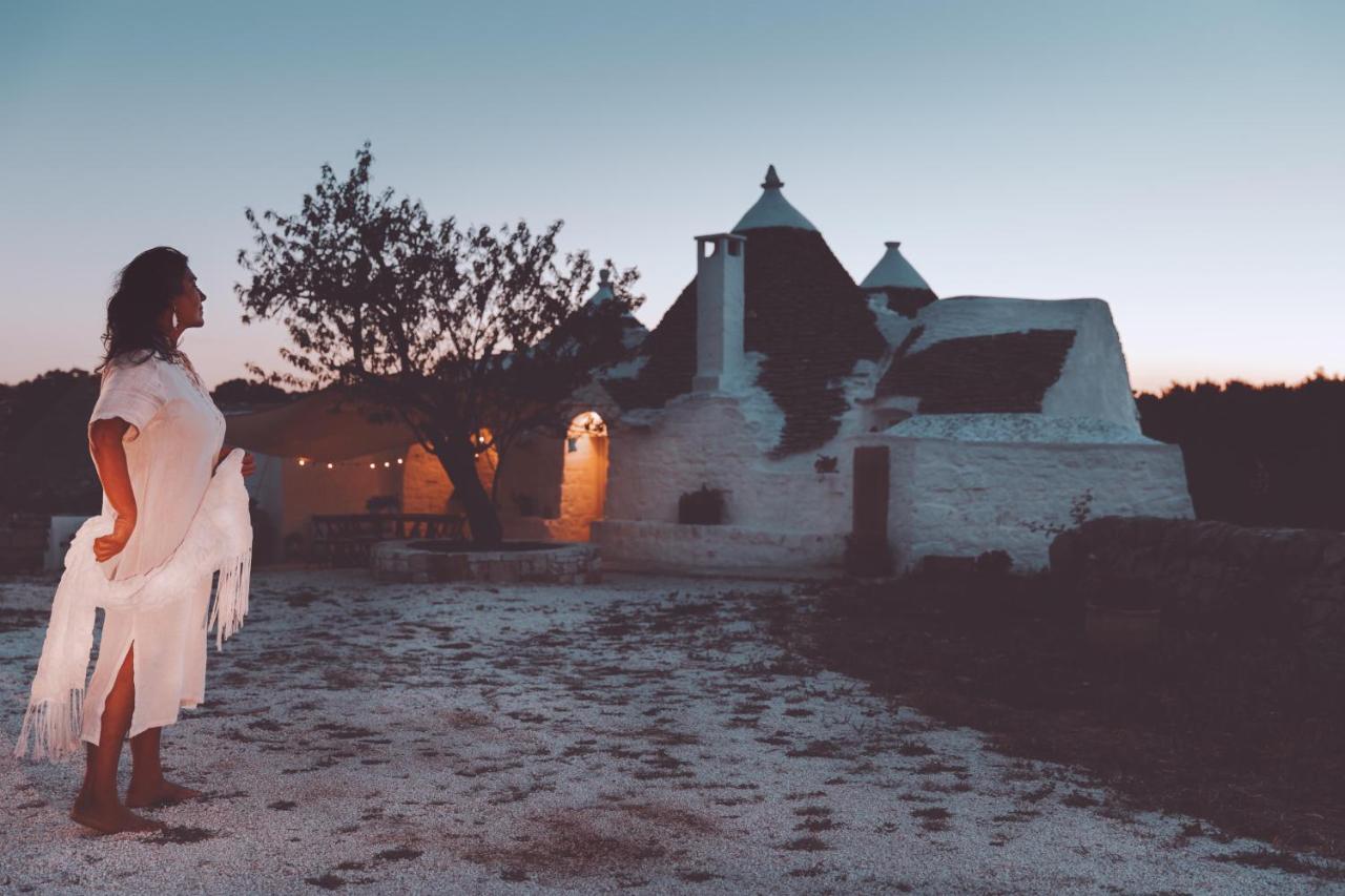 Borgo Trulli 1789 Bed & Breakfast ออสตูนี ภายนอก รูปภาพ