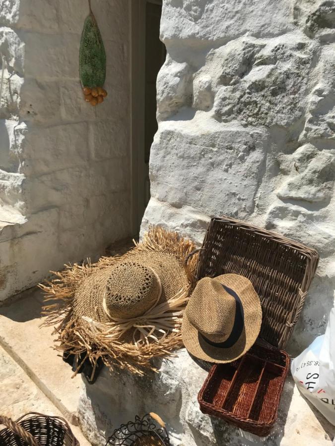Borgo Trulli 1789 Bed & Breakfast ออสตูนี ภายนอก รูปภาพ